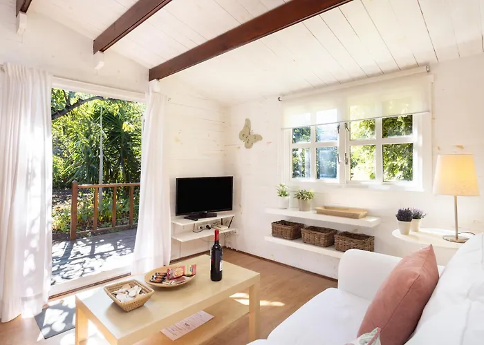 Home2book Cozy Bougainville, Peace Retreat *