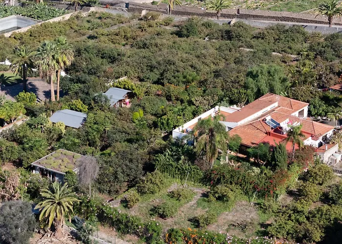 Home2book Cozy Bougainville, Peace Retreat *